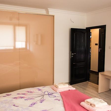 Silver Apartment Burgasz Kültér fotó